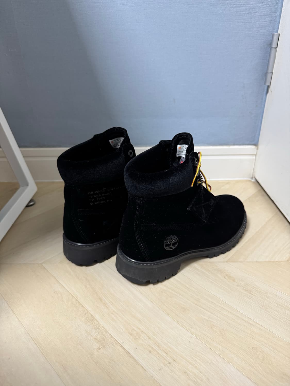팀버랜드 오프화이트 6인치 부츠 벨벳 블랙 250 상품이미지2