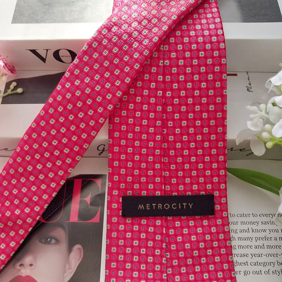 메트로시티 실크 레드 패턴 넥타이 8.9cm A+등급 A1963
 상품이미지7
