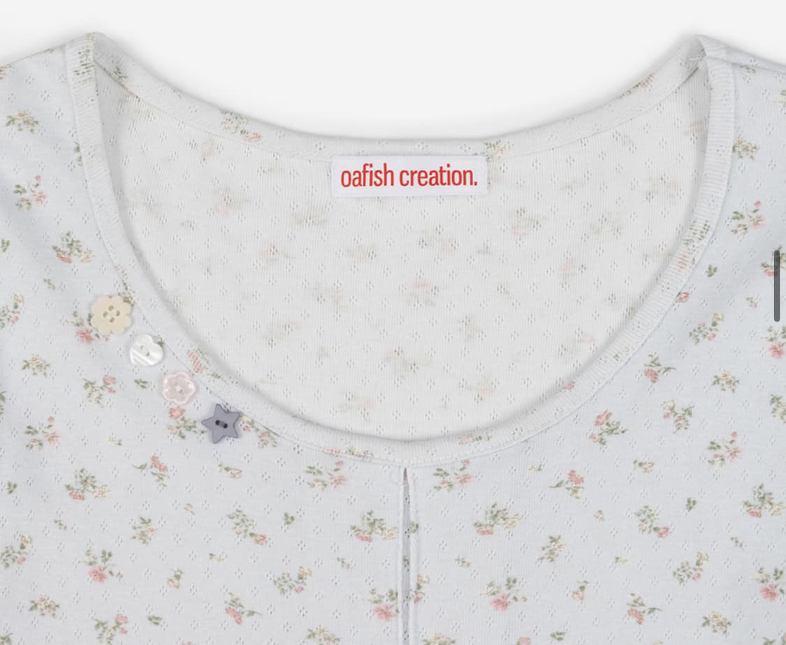 당일)오피쉬 Floral Tuck Longsleeve, Sky Blue 상품이미지2