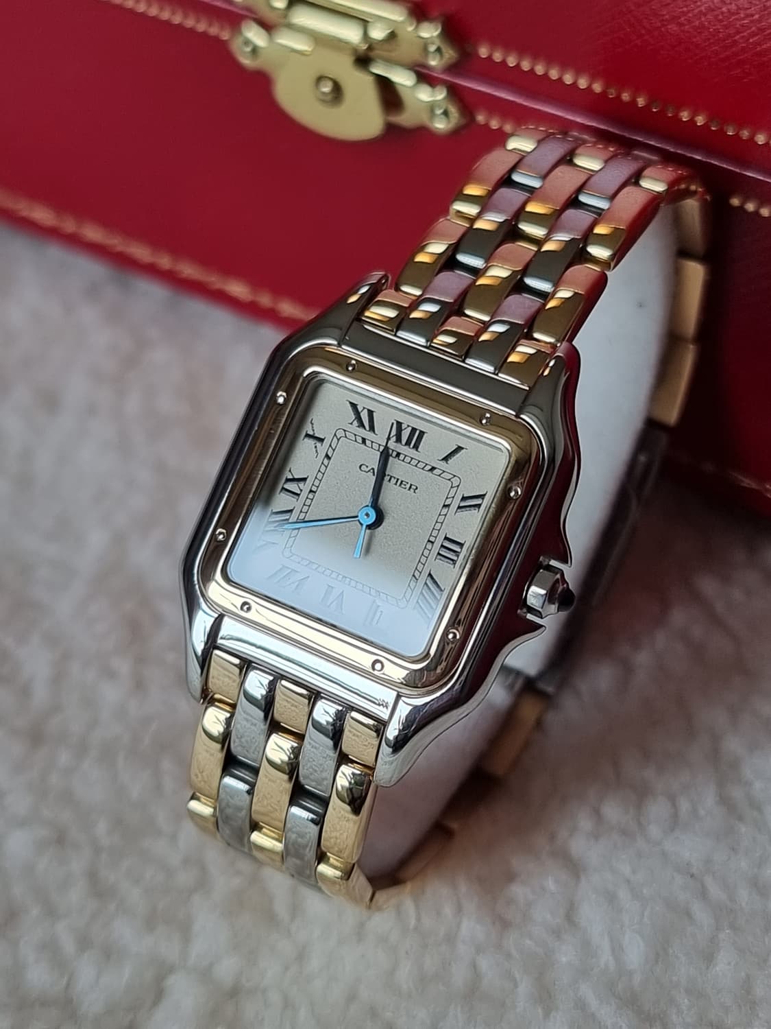 까르띠에 팬더 18K 옐로우 3-row 콤비 M 쿼츠 남녀공용 시계
 상품이미지4