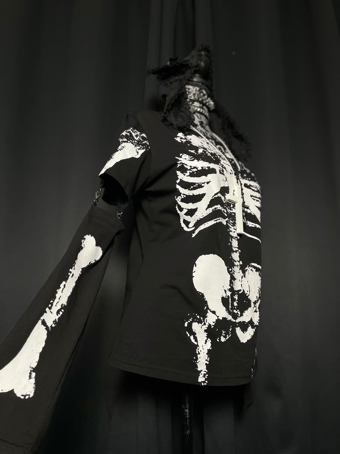 ACDC RAG 펑크 해골 뼈 프린팅 체인 암워머 롱슬리브 상품이미지2