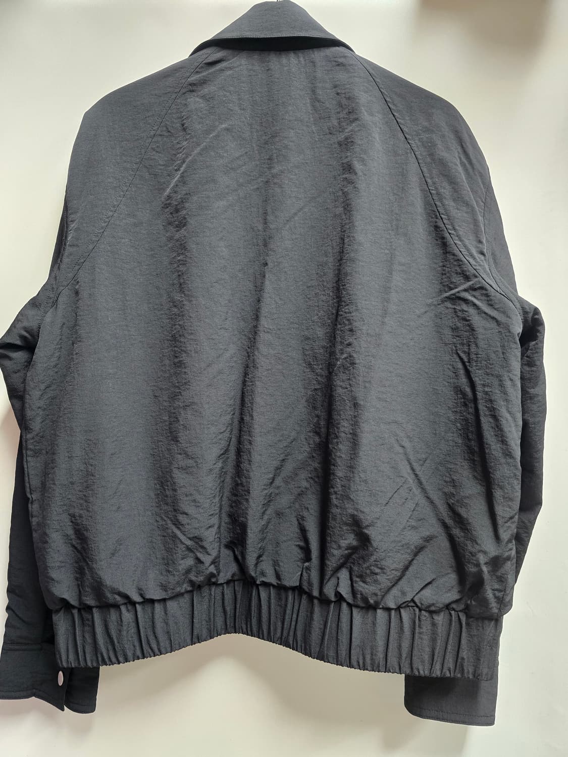 새상품
키뮤어 오픈카라 숏 자켓
싸이즈  M(여유핏)
가슴단면 60. 총 상품이미지3