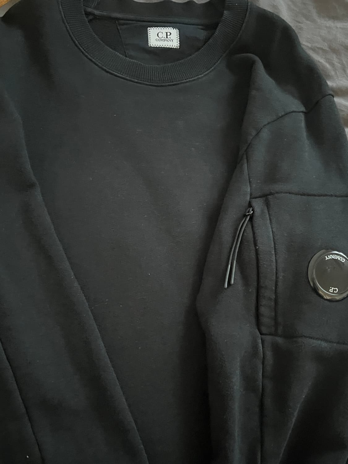 CP COMPANY 씨피컴퍼니 맨투맨 블랙 M 상품이미지1