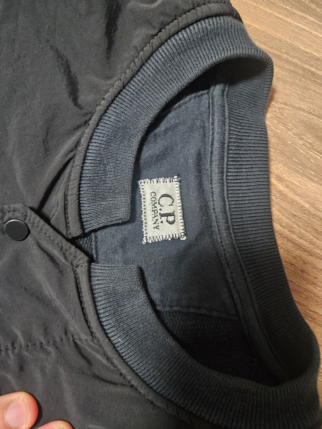 cp컴퍼니 포켓 맨투맨 M사이즈 상품이미지2