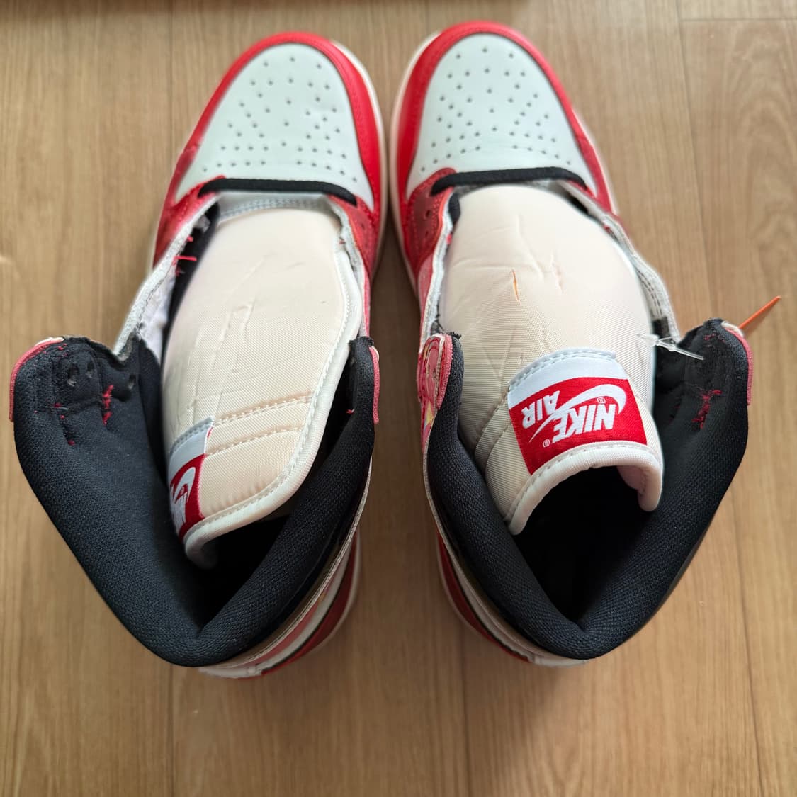 조던 1 레트로 하이 스파이더맨 넥스트 챕터 상품이미지5