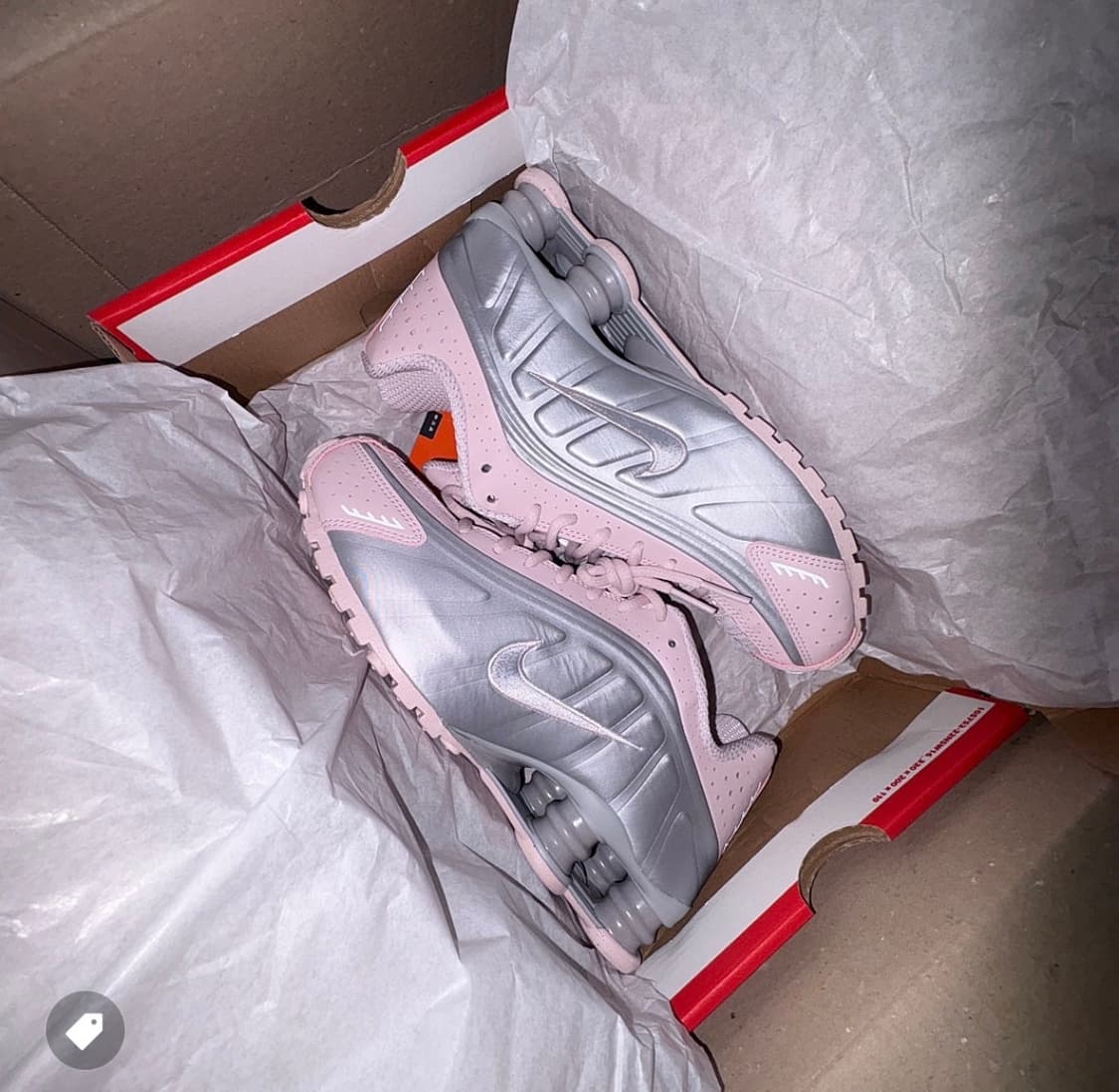 나이키 샥스 R4 베얼리 로즈 240 상품이미지2