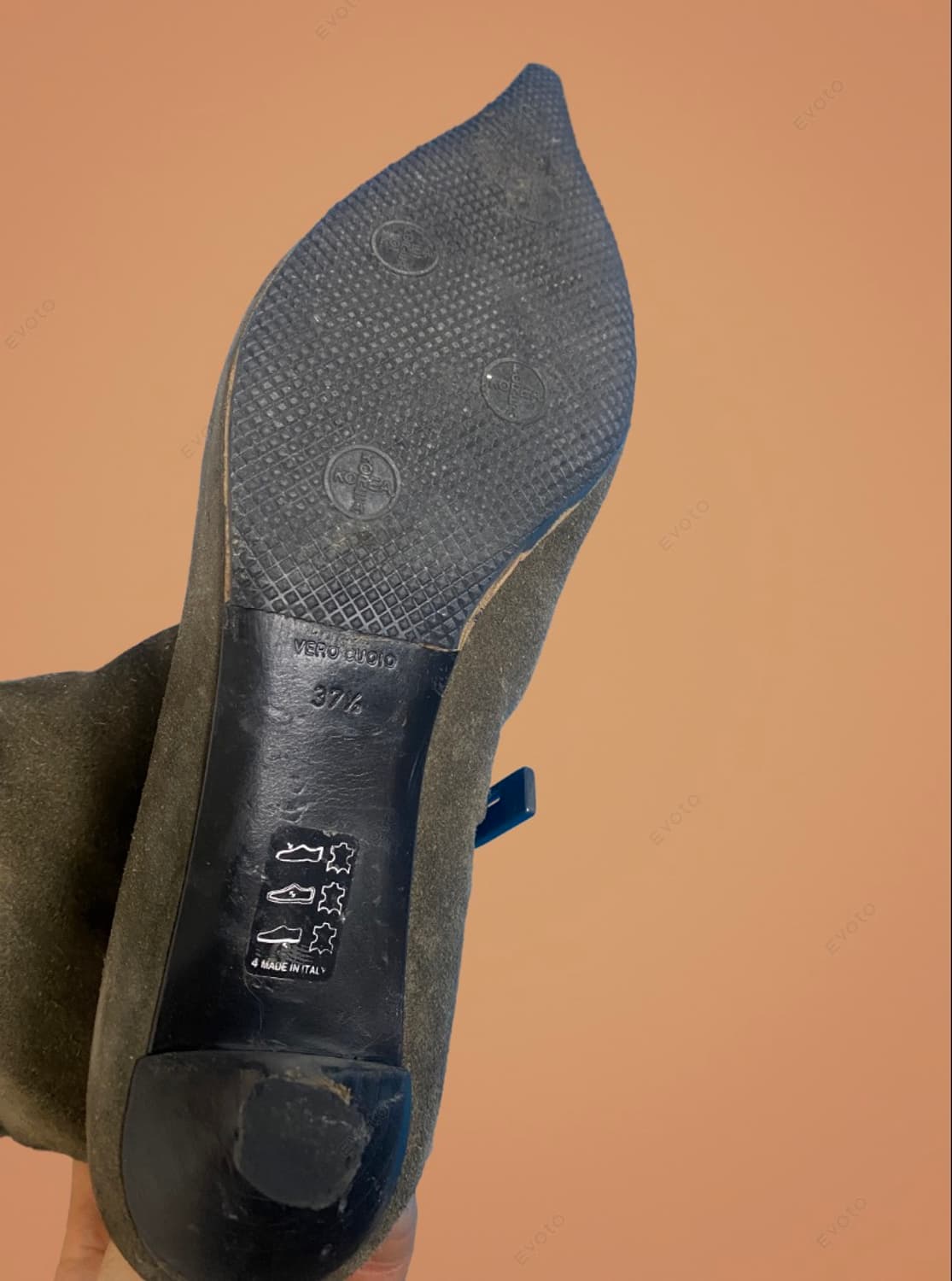 [정품/37.5] 펜디(FENDI) 사선 커팅 키튼힐 부츠 상품이미지7