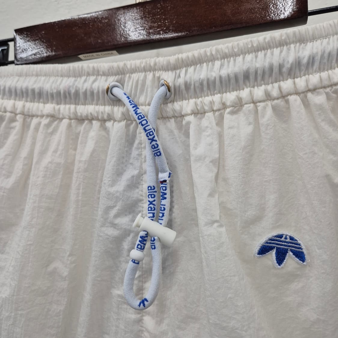 아디다스 X 알렉산더 왕 시즌5 스캐터드 트래포일 윈드브레이커 셋업 상품이미지7