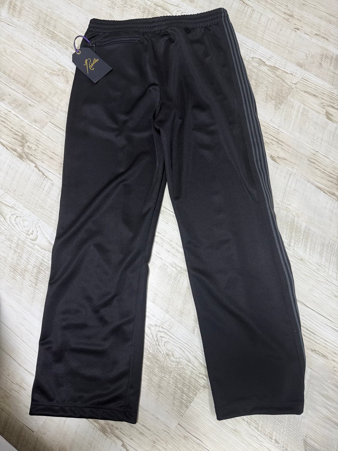 새상품) 니들스 트랙팬츠 폴리 스무스 블랙 m사이즈 상품이미지3