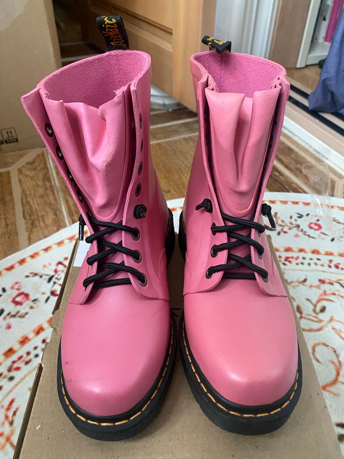 닥터마틴 핑크 레인부츠 상품이미지2