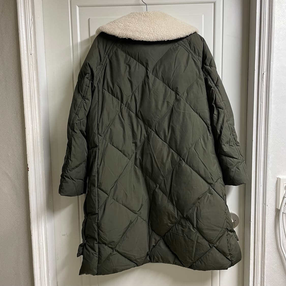 A.P.C. 양털카라 구스다운 롱파카  상품이미지7