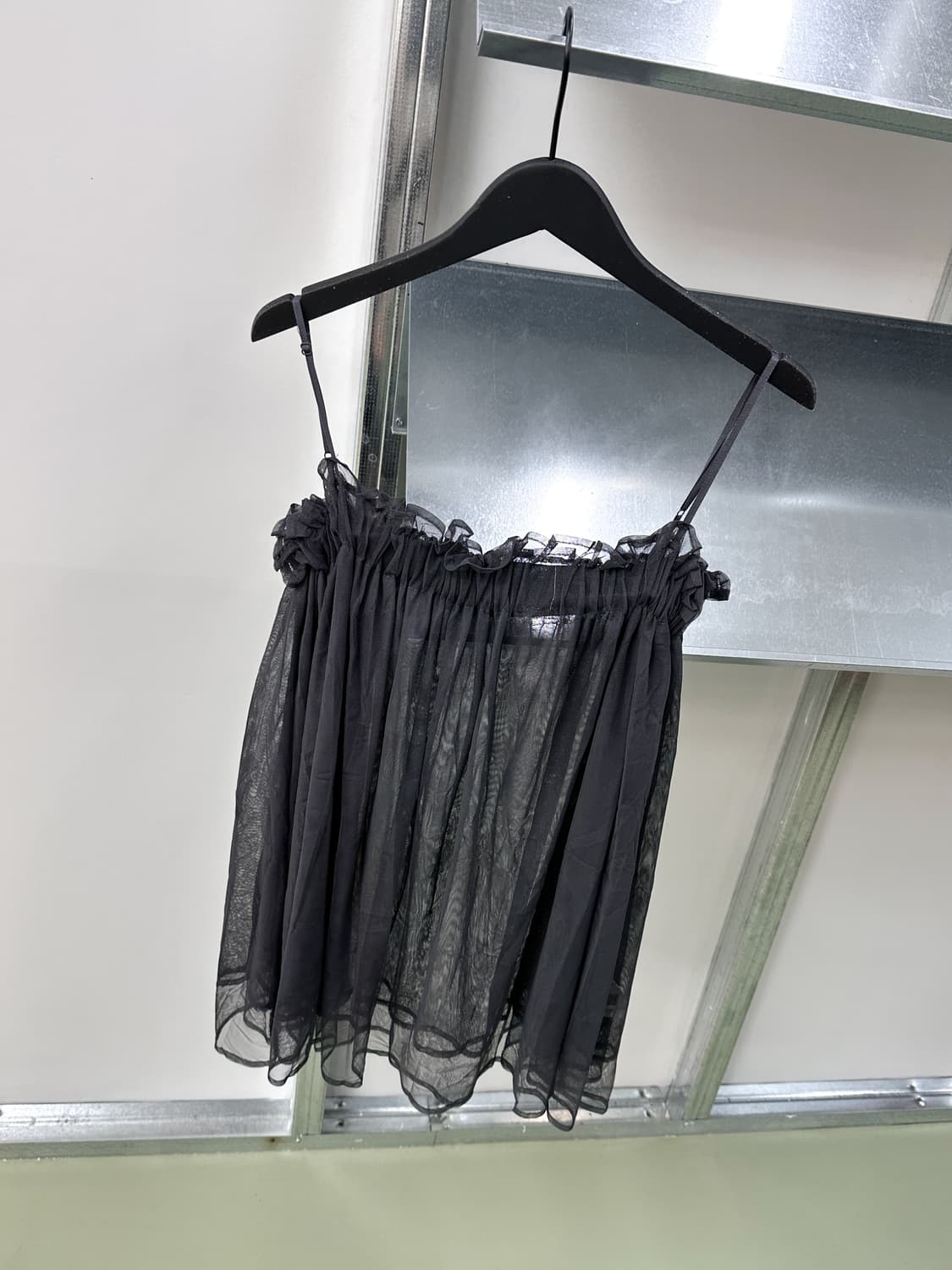 charcoal mesh flare top 상품이미지1