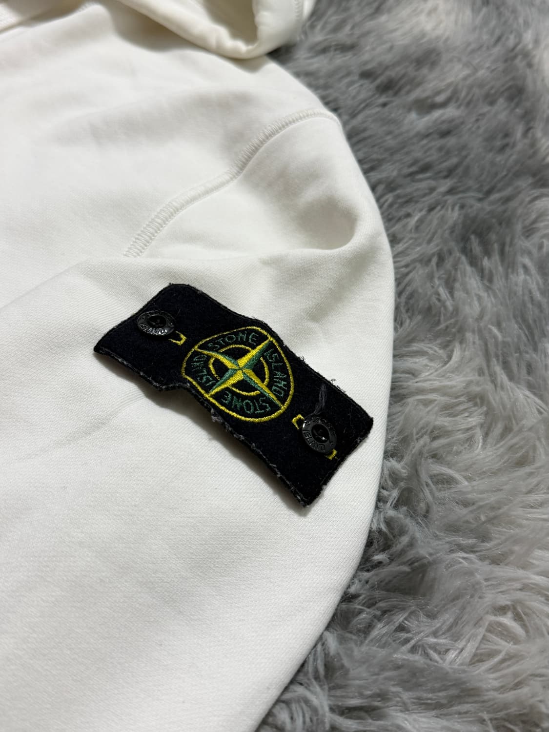 스톤아일랜드 후드티 화이트 {size L} 상품이미지3