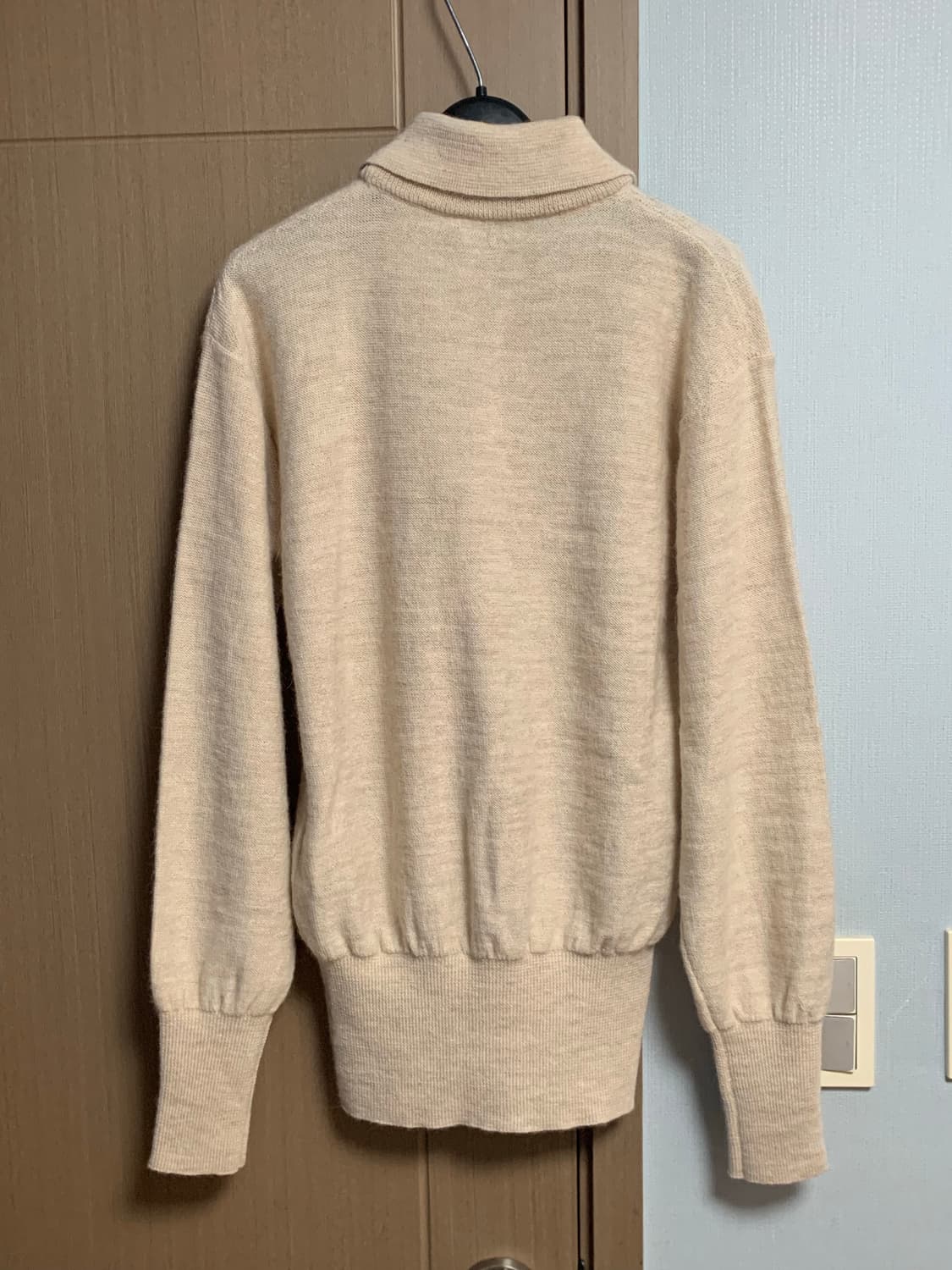 (새제품 택ㅇ) 르메르 더블 칼라 니트 초크 상품이미지4