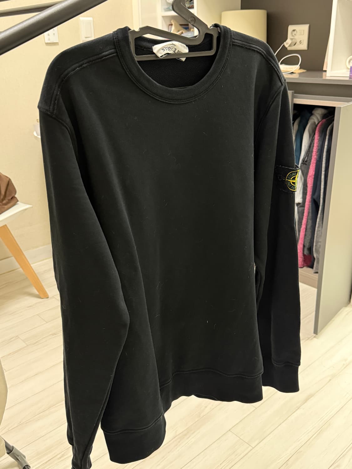 스톤아일랜드 맨투맨 블랙 L 상품이미지1