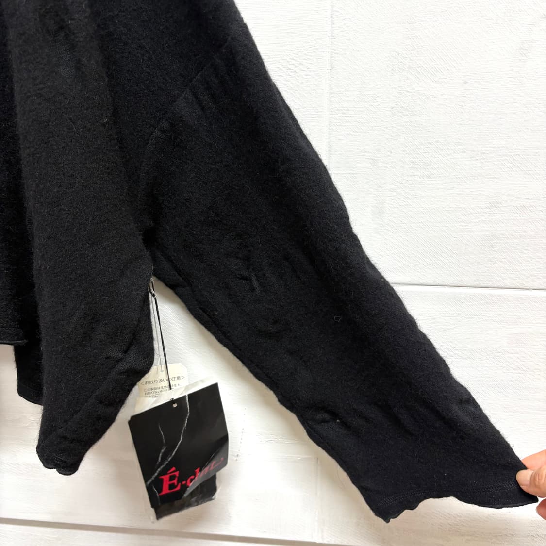 E-clat 울 블랙 터틀넥 언발루즈핏 탑 (Made in JAPAN) 상품이미지4
