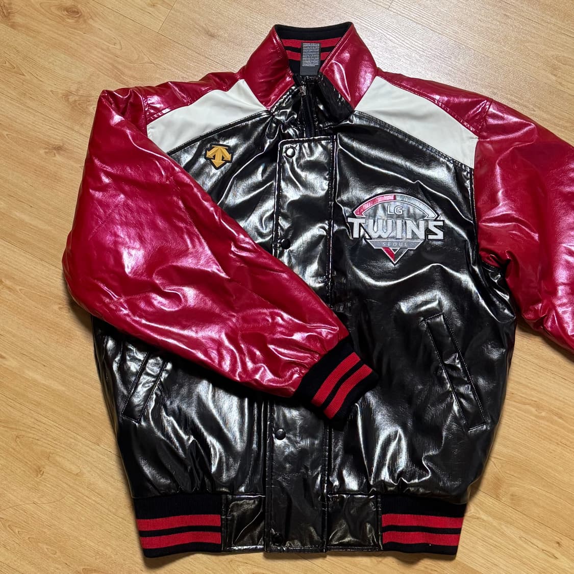 엘지 트윈스 선수지급용 유광점퍼, 2023 코리안시리즈 머플러 일괄 상품이미지1