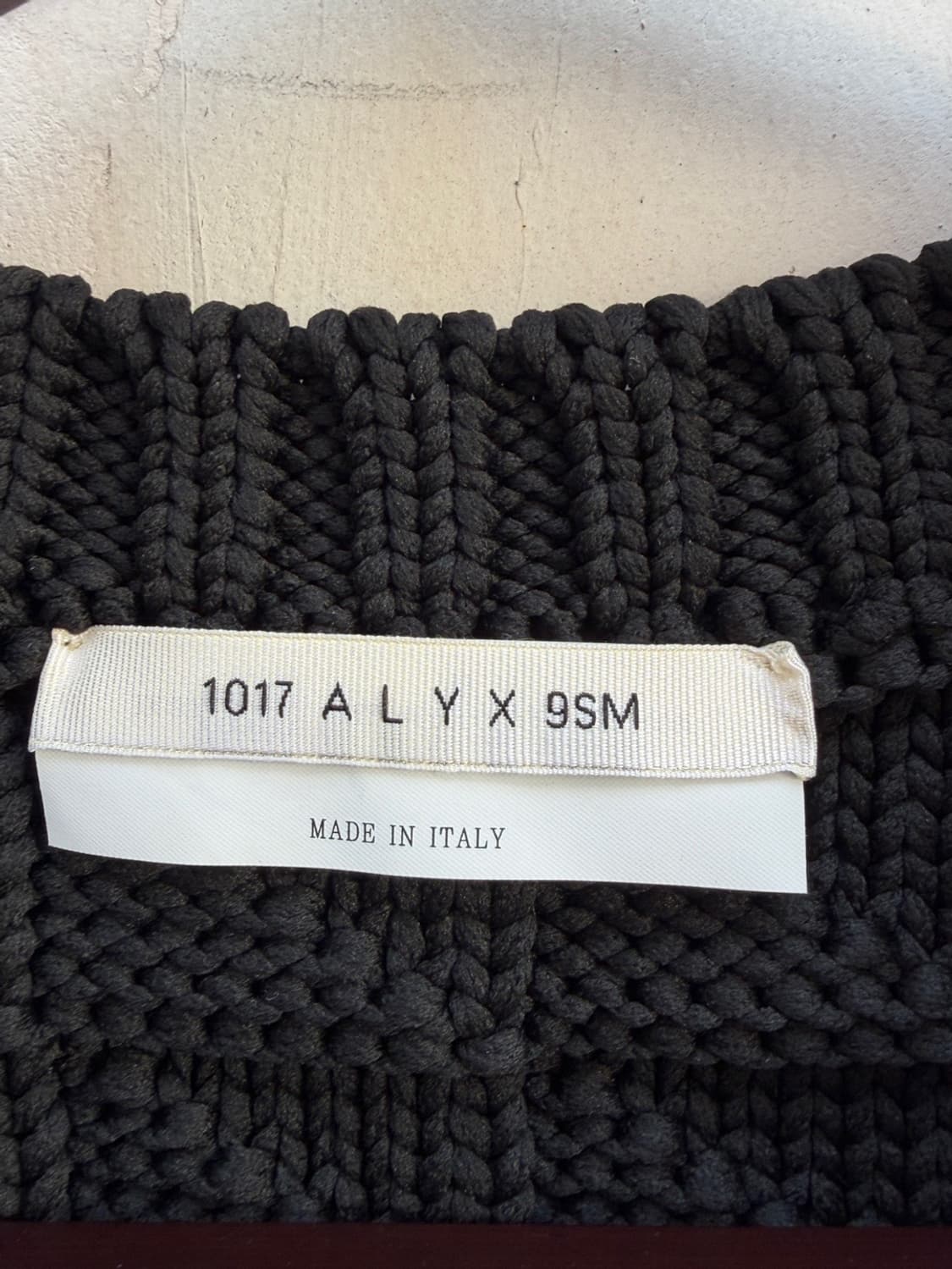 1017 알릭스 9SM 케이블 니트 스웨터 베스트 블랙 ALYX 조끼 상품이미지3