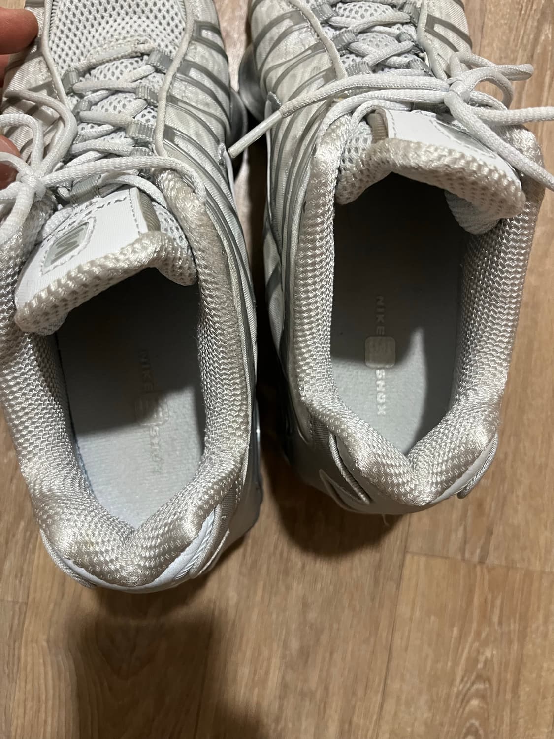 나이키 샥스tl 퓨어 플래티넘 앤 메탈릭 실버 265 상품이미지8