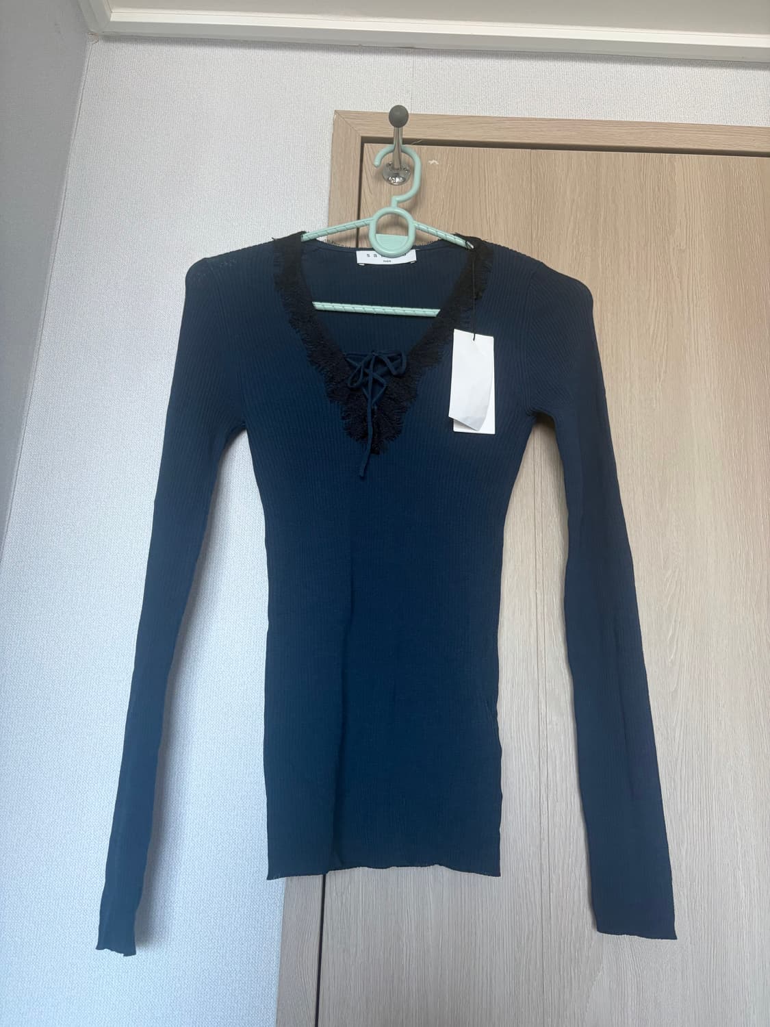 (새상품) Sandro 레이스 골지 니트 네이비 새상품 상품이미지1