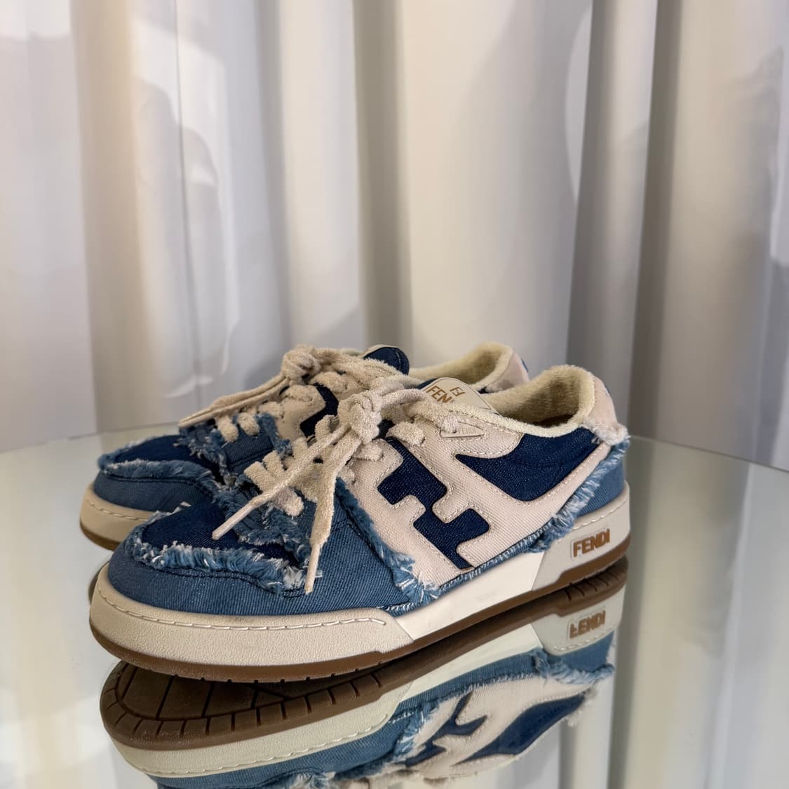 (7) 펜디 FF 데님 스니커즈 상품이미지3