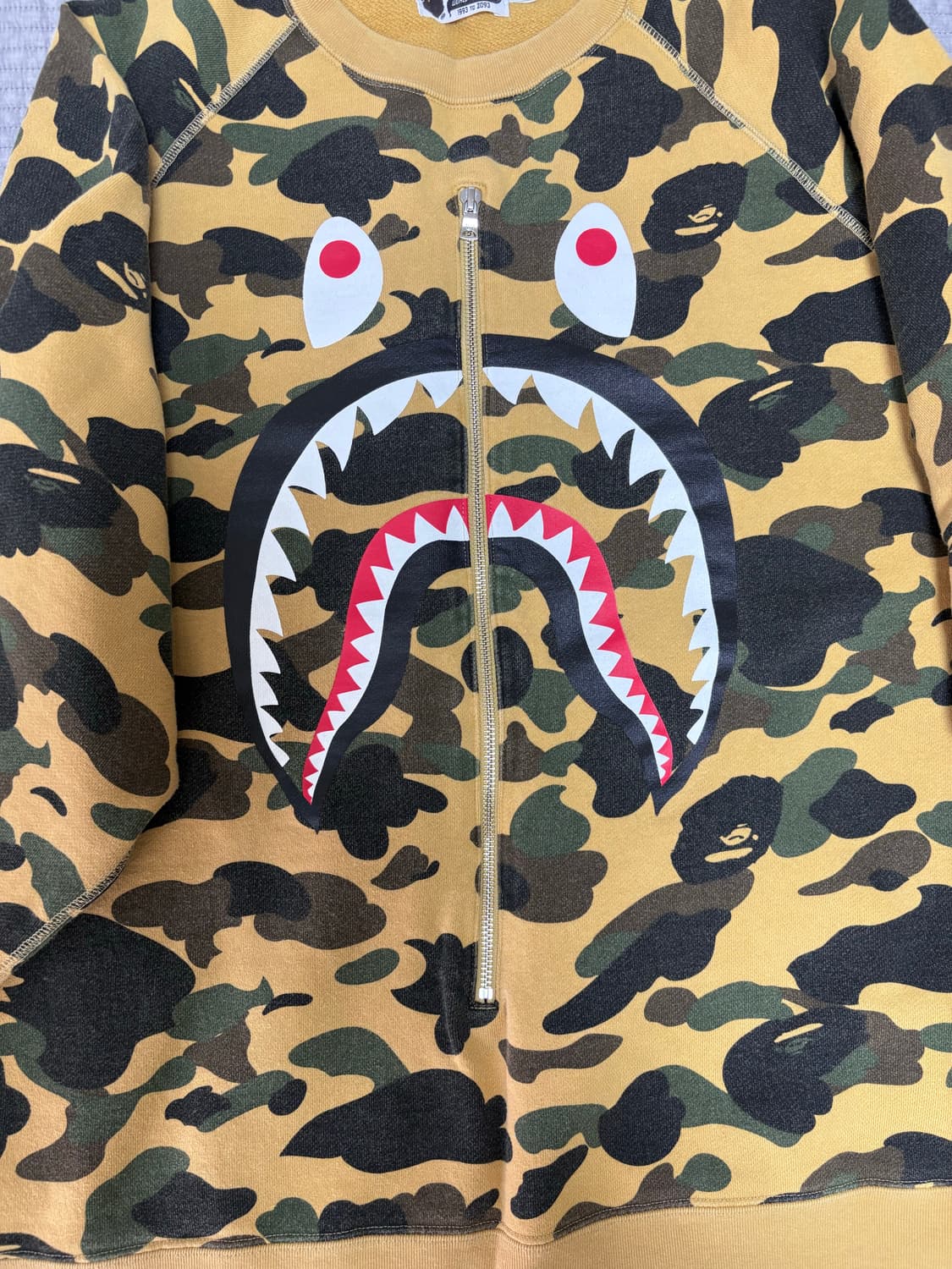 Bape Shark Crewneck 상품이미지2