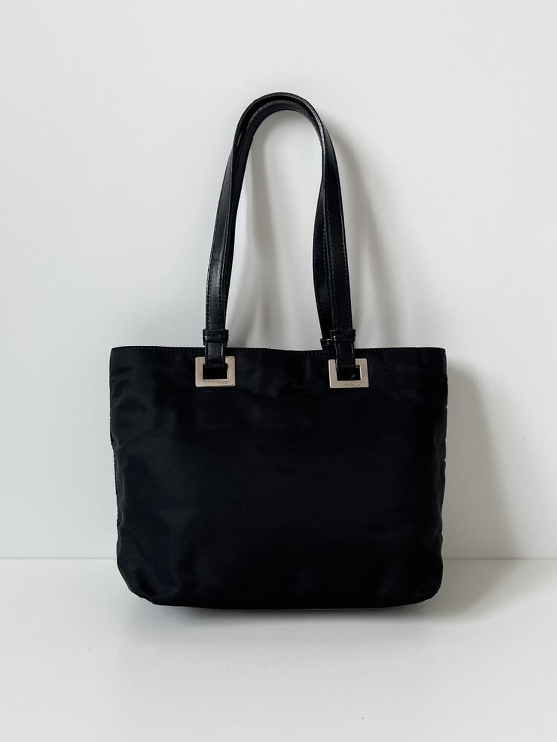 프라다 포코노백 미니 숄더백 상품이미지3