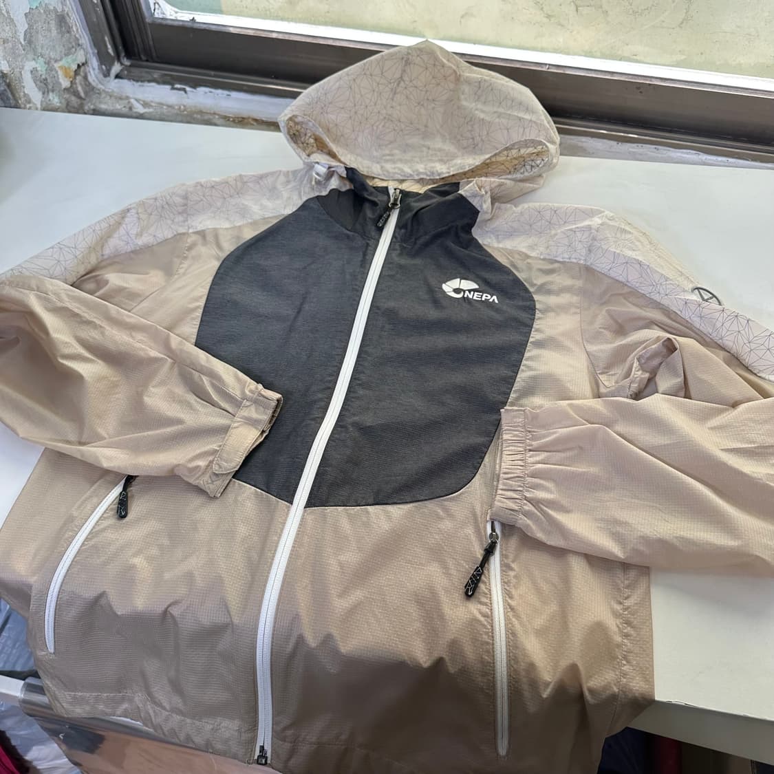 M 네파 멀티컬러 등산 경량 바람막이 상품이미지2