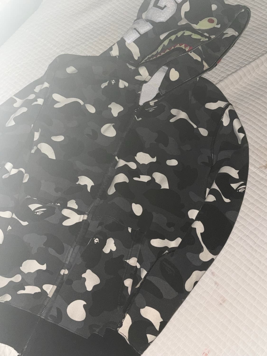 베이프 빈티지 시티카모 야광 흑계 후드집업 XXL 상품이미지3