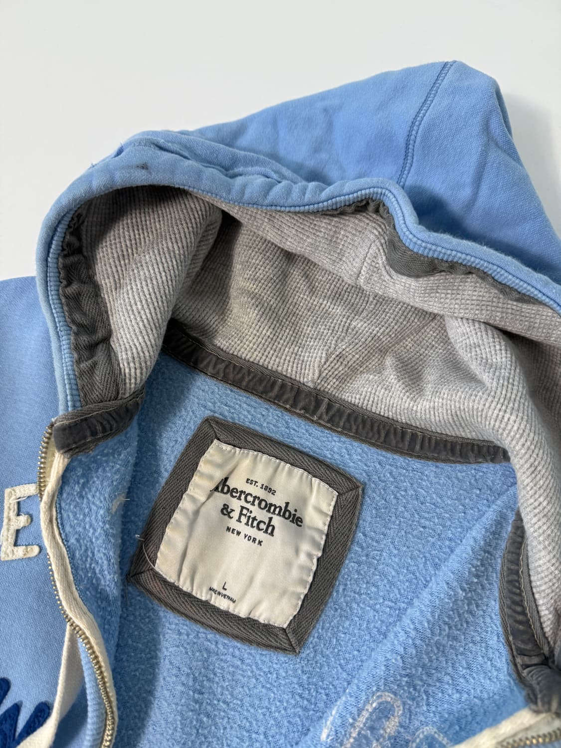 아베크롬비 루즈핏 00's 스카이블루 스웻 그런지 패치 후드집업 상품이미지4