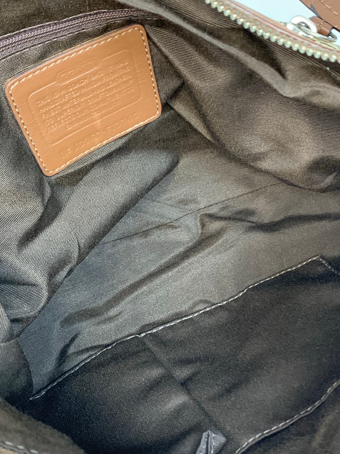 코치 베이지 하프문 숄더백 상품이미지9