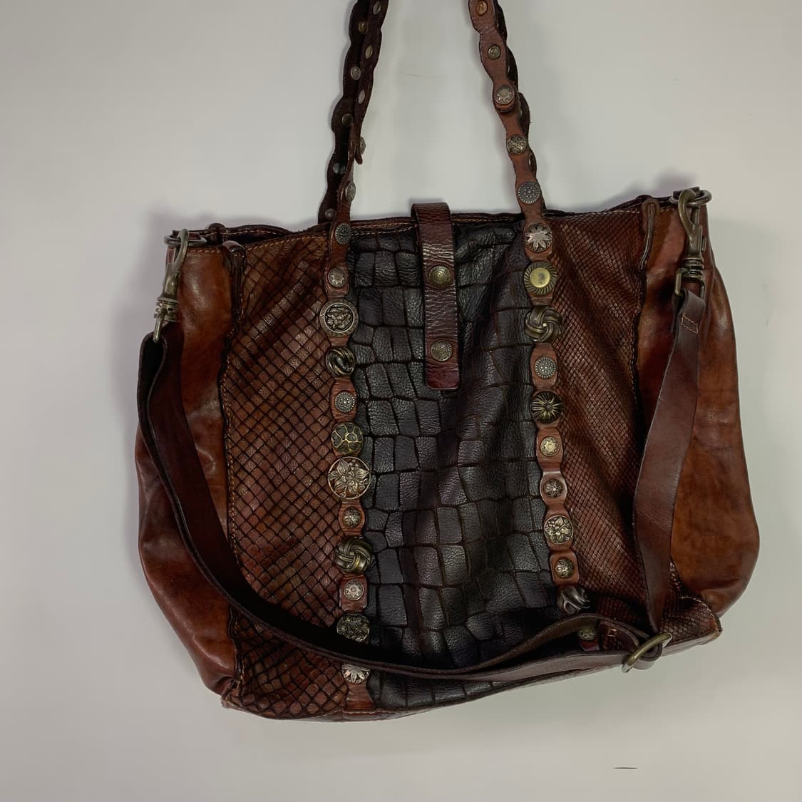 캄포마지 엠보싱 토트백 상품이미지2