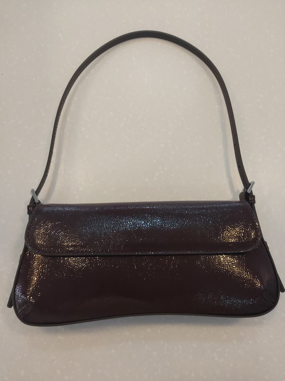 자라 ZARA 플랩 숄더백 애나멜 버건디 컬러 상품이미지9