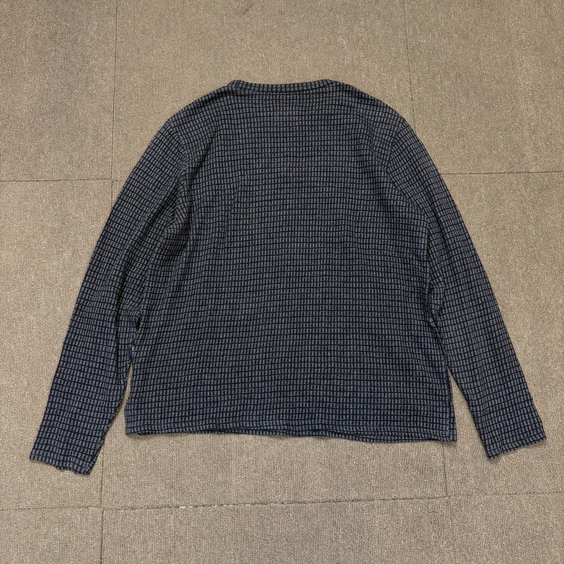 HAI SPORTING GEAR 이세이미야케  우먼스 비대칭 롱슬리브 탑 상품이미지5