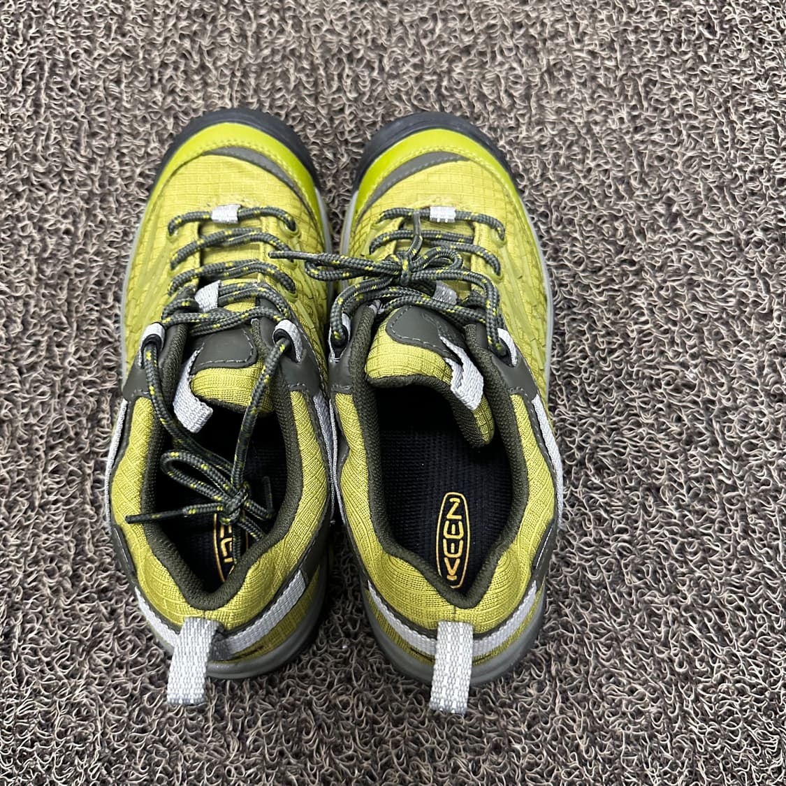 KEEN 킨 드라이 여성 트래킹화 신발 220 상품이미지2