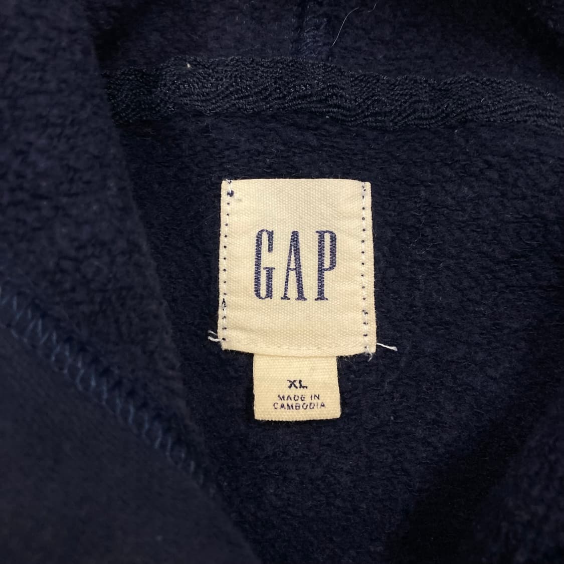 GAP 네이비 컬러 스펠아웃 빅로고 후드티 상품이미지3