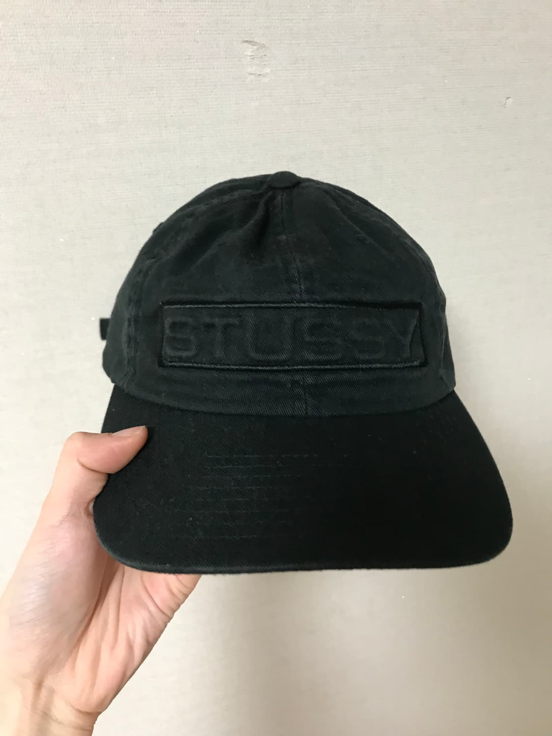 스투시 엠보 로고 캡 상품이미지3