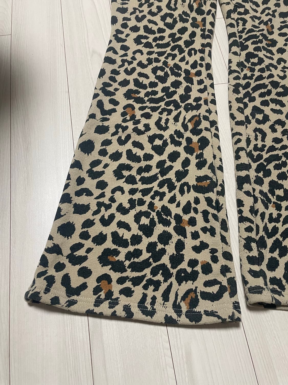 갸루 호피 딱붙츄리닝 상품이미지3