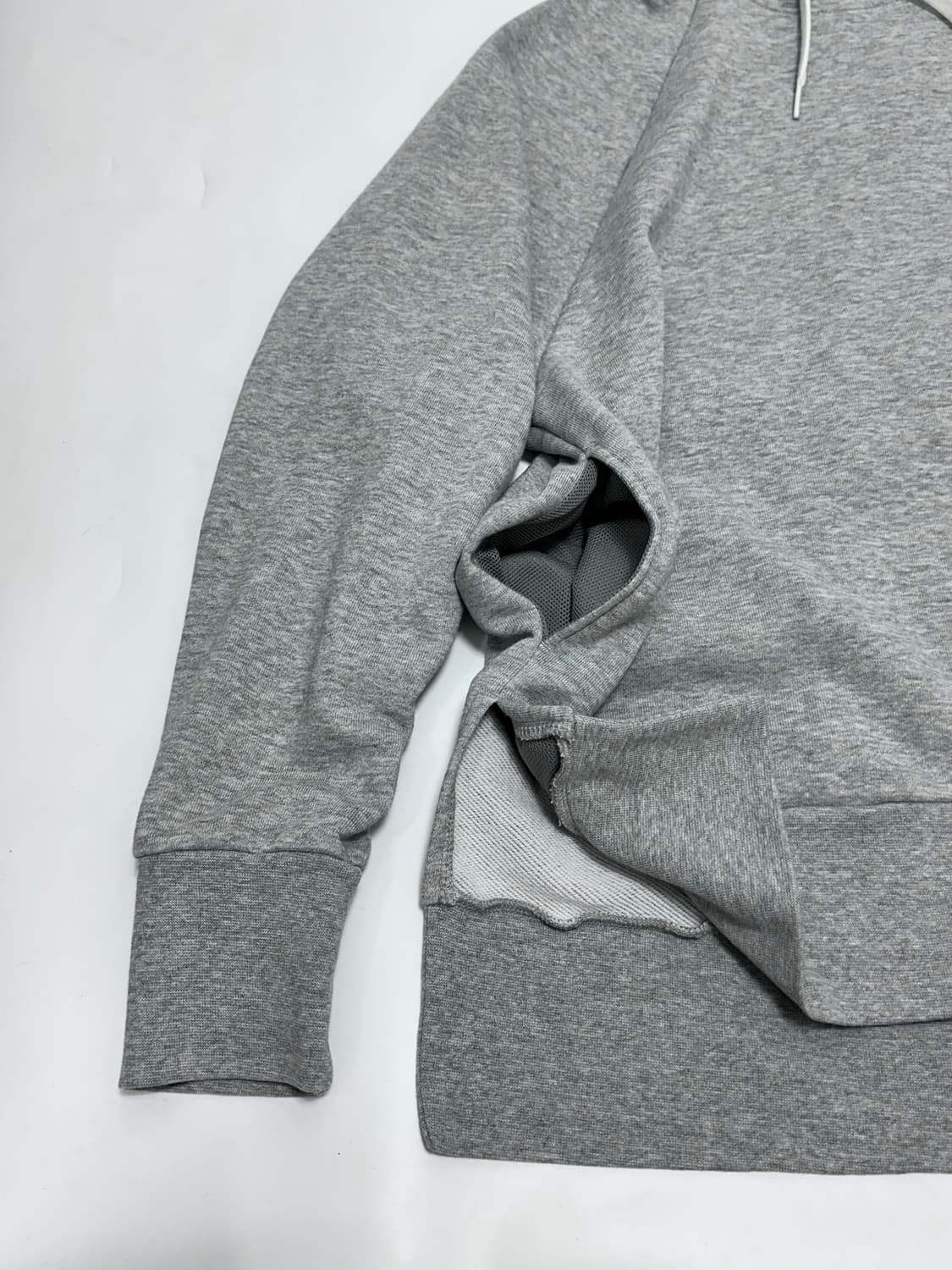 나이키 드라이핏 스우시 스펠아웃 회색 후드티 상품이미지5