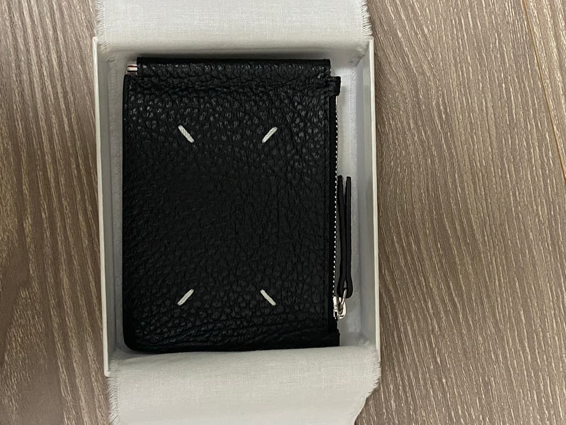 메종 마르지엘라 포스티치 머니클립 카드지갑 블랙 상품이미지1