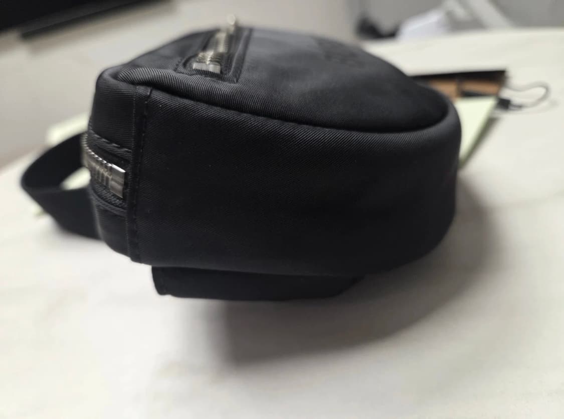 버버리 캐논 나일론 벨트백 블랙 상품이미지6