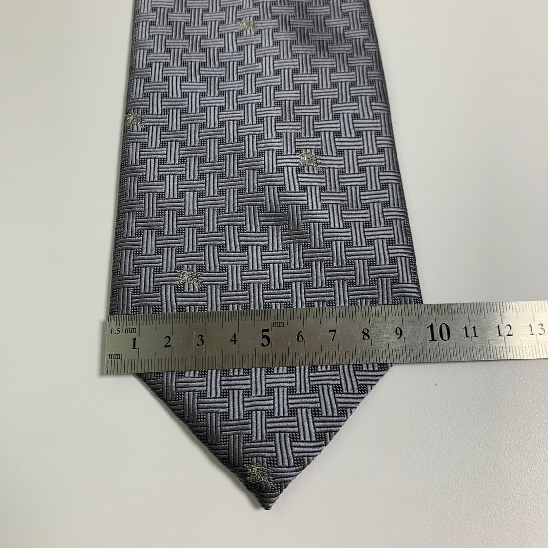버버리(BURBERRY) 모노그램 명품넥타이 100실크 로고플레이 상품이미지10