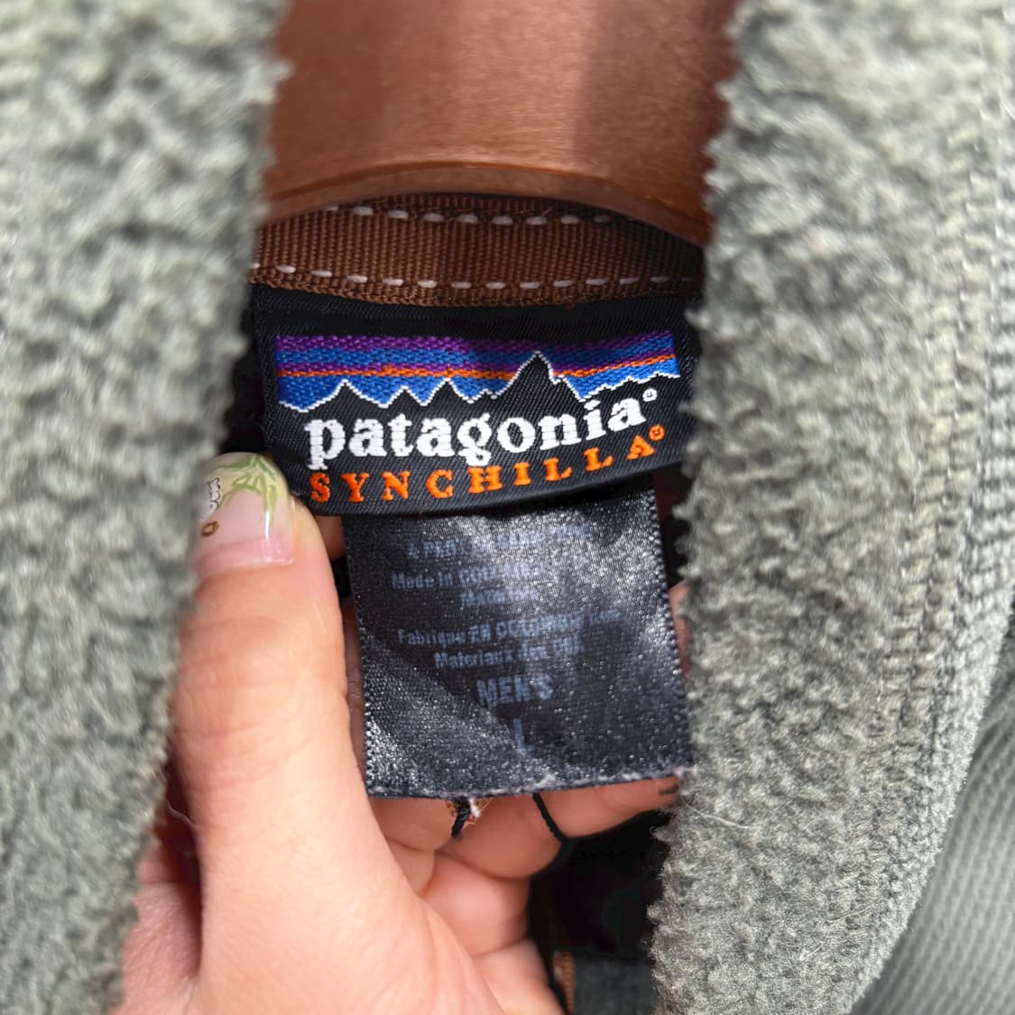 파타고니아 하이넥 신칠라 플리스 집업 지퍼 포켓 디테일 레귤러핏 카키 상품이미지6