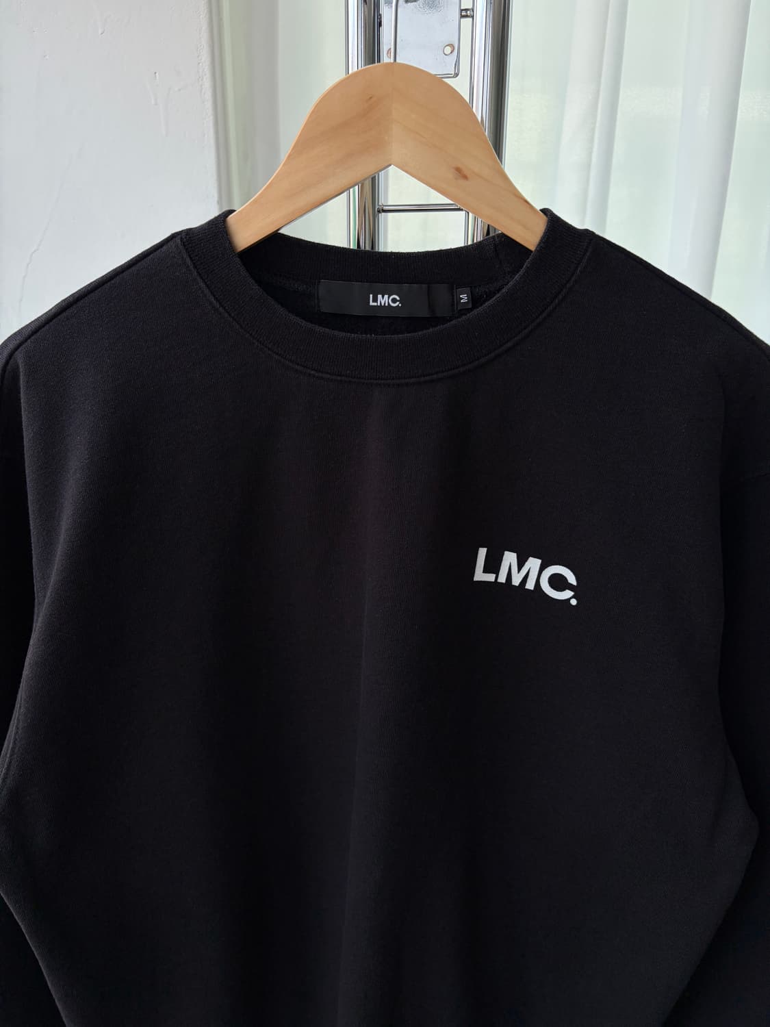 [M]LMC 엘엠씨 빅로고 블랙 맨투맨 상품이미지5