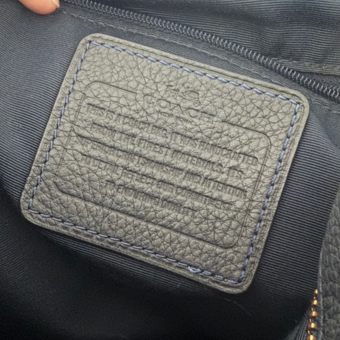 Coach leather cross bag navy 상품이미지4