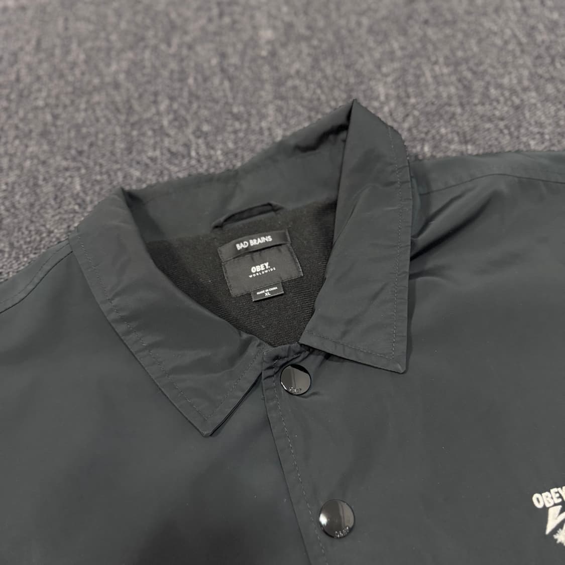 오베이 x 베드 브레인 코치 바람막이 자켓 상품이미지7