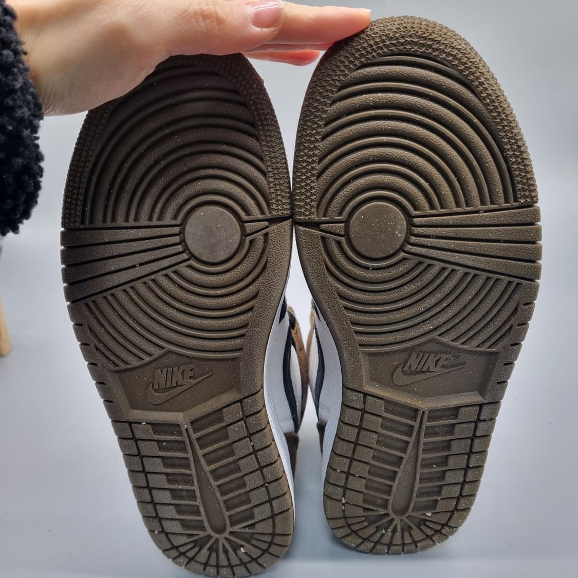 나이키 에어조던1 미드se  240 상품이미지4