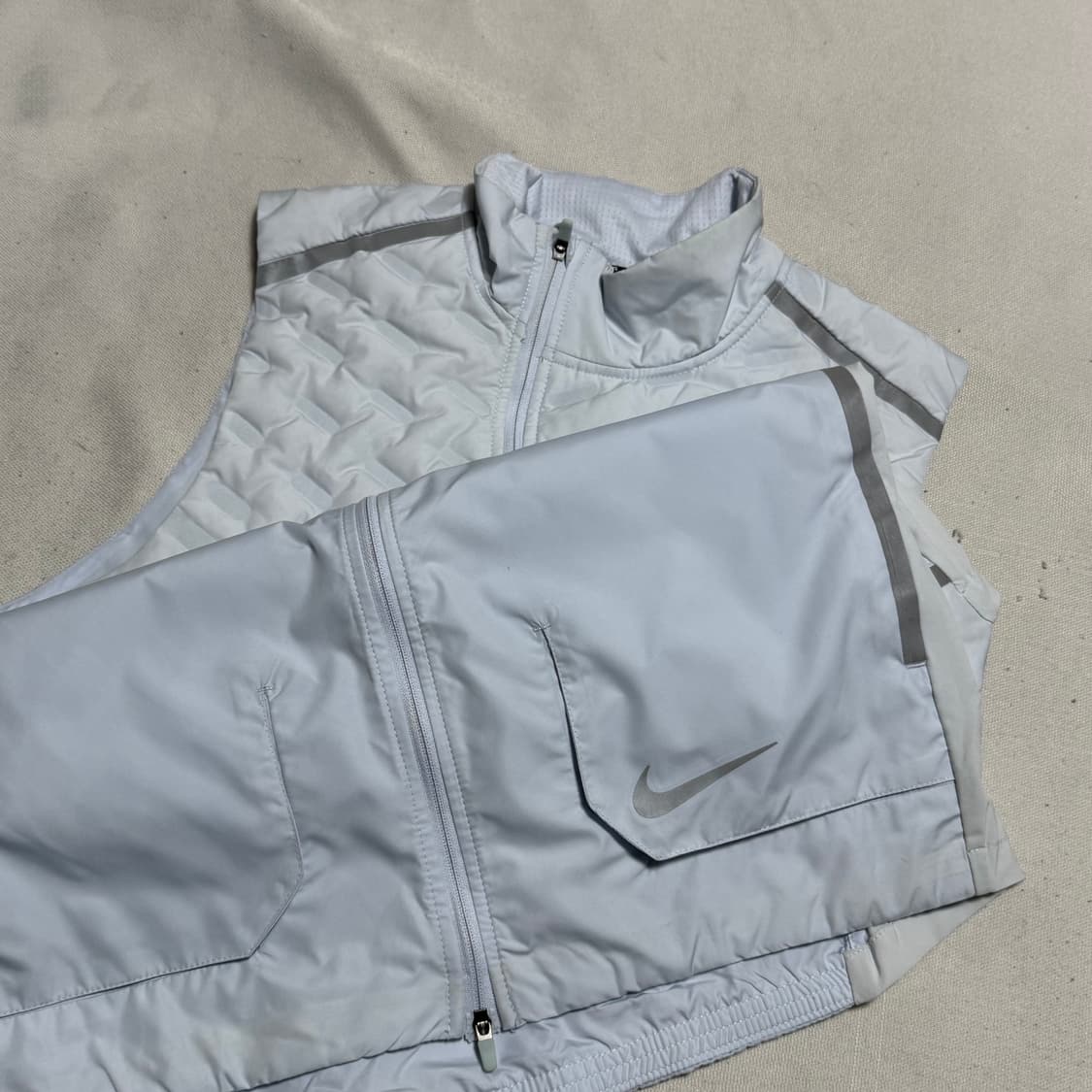 L 나이키 에어로로프트 경량 구스다운 패딩 베스트 상품이미지1