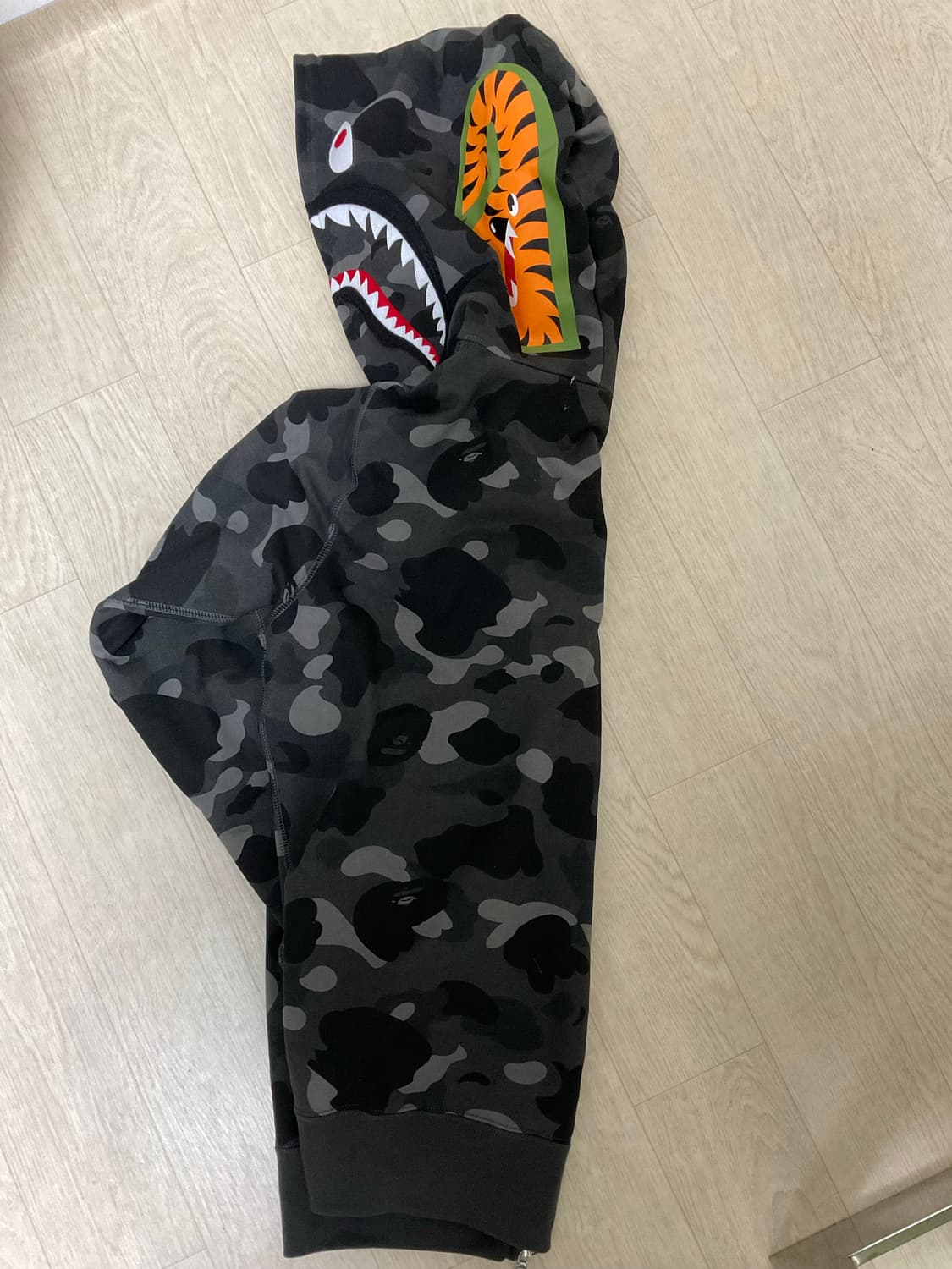 베이프 흑계 후드집업 / S 상품이미지3