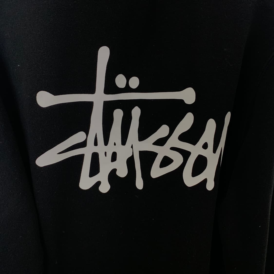 스투시 스탁로고 블랙 맨투맨 상품이미지6